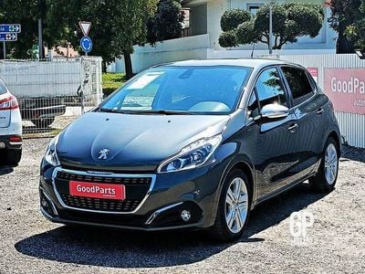 Cinzento Usado 2019 Peugeot 208 Signature Sky Citadino | € 11.900 (Preço justo)