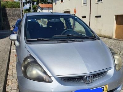 usado Honda Jazz em bom estado