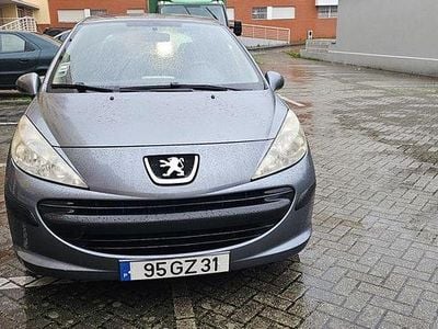 Usado 2008 Peugeot 207 Sedan | € 2.400 (Bom preço)