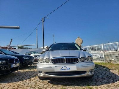 Cinzento Usado 2005 Jaguar X-type | € 4.750