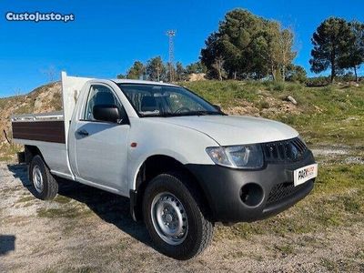 usado Mitsubishi L200 2.5 Did 4x4 2 Lugares