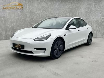 Branco Usado 2023 Tesla Model 3 RWD Sedan | € 33.900 (Preço justo)