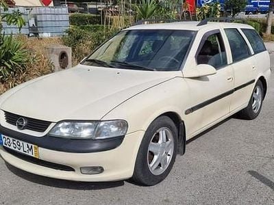 Outra Usado 1998 Opel Vectra Carrinha | € 800