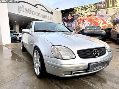 Usado Mercedes SLK200 135 HP (99 kW) 2000 Cinza Cabrios