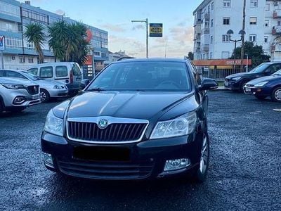 Usado 2010 Skoda Octavia Carrinha | € 6.500 (Bom preço)