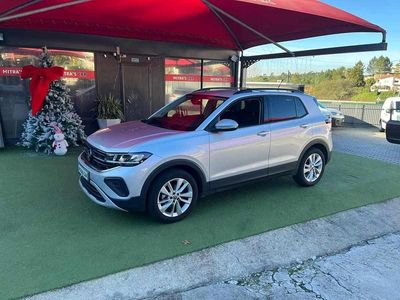 Cinzento Usado 2024 VW T-Cross SUV | € 21.950 (Preço elevado)