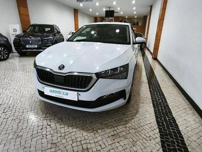 Usado Skoda Scala Ambition 95 HP (69 kW) 2022 Branco Citadino