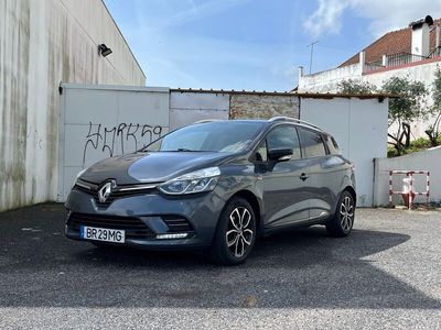 Usado Renault Clio GrandTour LIMITED 90 HP (66 kW) 2018 Cinza Carrinha