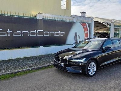 Usado Volvo V60 Momentum 150 HP (110 kW) 2018 Preto Carrinha