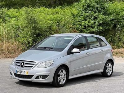 Mercedes B180