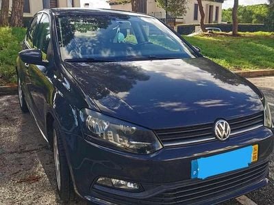 Cinzento Usado 2014 VW Polo Citadino | € 6.500