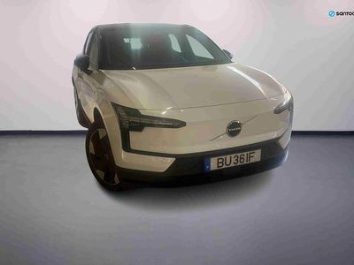 Branco Usado 2025 Volvo EX30 Plus SUV | € 43.900 (Preço elevado)