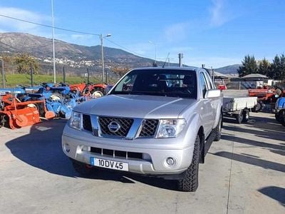 Usado Nissan Navara 171 HP (125 kW) 2007 Cinzento Pickup