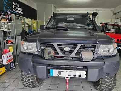 Usado Nissan Patrol 158 HP (116 kW) 2000 Azul SUV