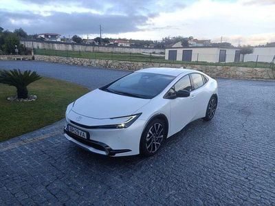 Usado 2024 Toyota Prius Luxury Sedan | € 37.000