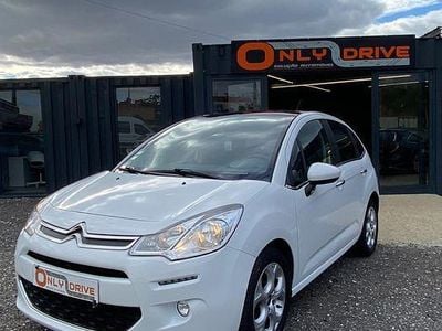 Branco Usado 2015 Citroën C3 Exclusive Sedan | € 7.399 (Preço justo)