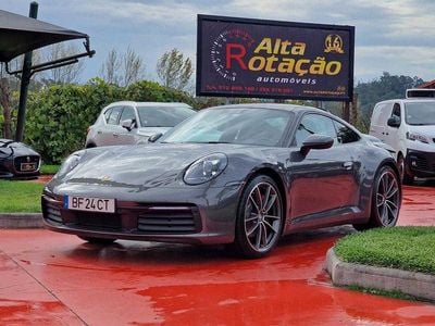 Usado Porsche 911 385 HP (283 kW) 2022 Cinzento