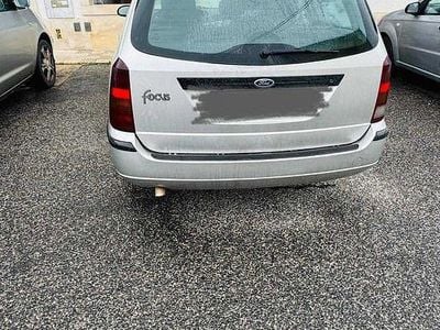 Usado 2002 Ford Focus Sedan | € 1.400 (Preço justo)