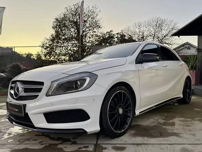 Branco Usado 2015 Mercedes A180 AMG line | € 15.999 (Super Preço)