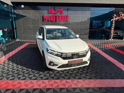 Usado Dacia Sandero Expression 101 HP (74 kW) 2024 Branco SUV