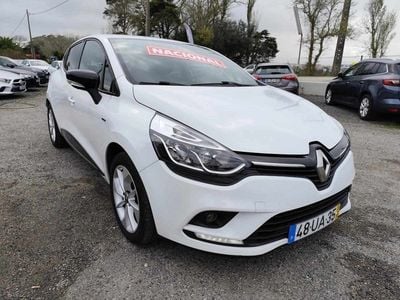 Branco Usado 2017 Renault Clio IV LIMITED | € 9.900 (Preço justo)