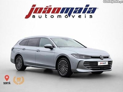 Cinza Usado 2024 VW Passat Sedan | € 43.500
