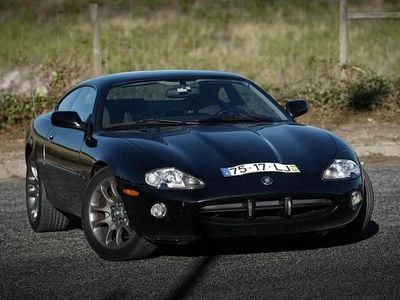 Usado Jaguar XK 284 HP (208 kW) 1998 Preto Coupé