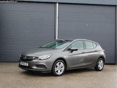 Cinza Usado 2018 Opel Astra Business Sedan | € 13.800 (Preço elevado)