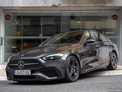 Usado Mercedes C300 AMG line 265 HP (194 kW) 2022 Cinza Sedan