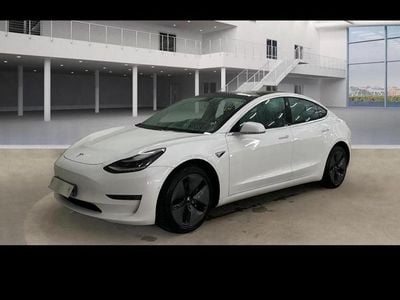 Branco Usado 2019 Tesla Model 3 Sedan | € 24.990 (Preço justo)