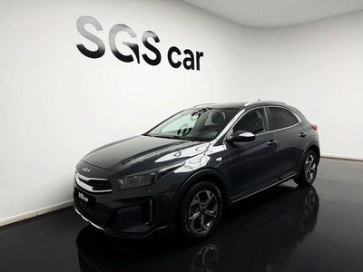 Usado Kia XCeed 100 HP (73 kW) 2024 Cinza SUV