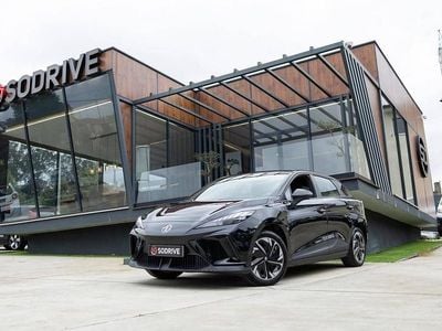 Usado MG MG4 EV 125 kW (170 HP) 2023 Preto Citadino