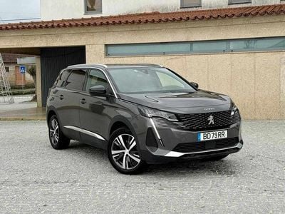 Usado Peugeot 5008 Allure 130 HP (95 kW) 2023 Cinza SUV