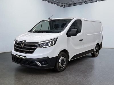 Branco Usado 2023 Renault Trafic Monovolume | € 23.990 (Preço justo)