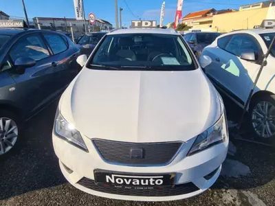 Usado Seat Ibiza ST Style 75 HP (55 kW) 2012 Branco Carrinha