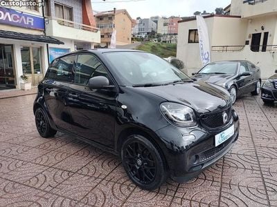 Usado Smart ForFour Electric Drive Passion 60 kW (82 HP) 2018 Preto