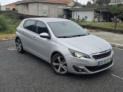 Usado Peugeot 308 Allure 115 HP (84 kW) 2014 Sedan