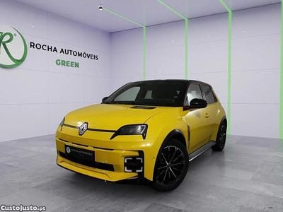 Amarelo Usado 2024 Renault 5 E-Tech Iconic | € 31.999 (Preço justo)