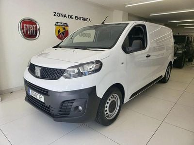Usado Fiat Scudo 102 HP (75 kW) 2023 Branco Van