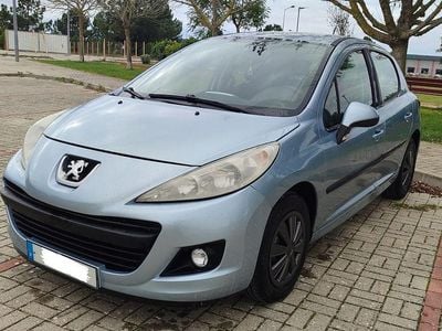 Usado 2009 Peugeot 207 Sedan | € 3.500 (Bom preço)
