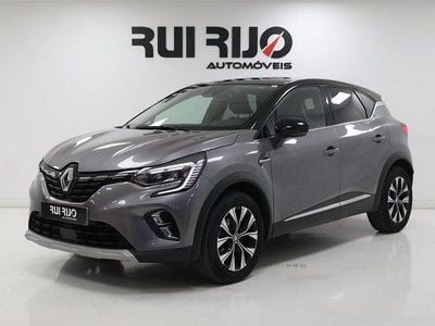 Usado Renault Captur Techno 90 HP (66 kW) 2023 Cinza SUV