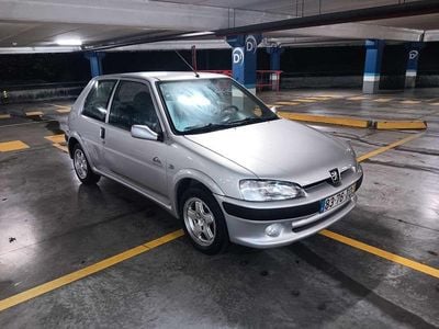Usado 2002 Peugeot 106 Citadino | € 2.100
