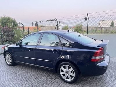 Volvo S40