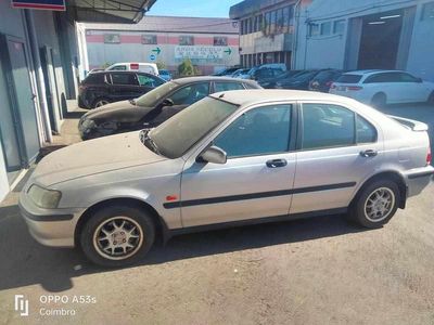 Usado Honda Civic 90 HP (66 kW) 1999 Cinzento Citadino