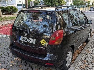 Usado 2002 Toyota Corolla Verso Monovolume | € 4.500