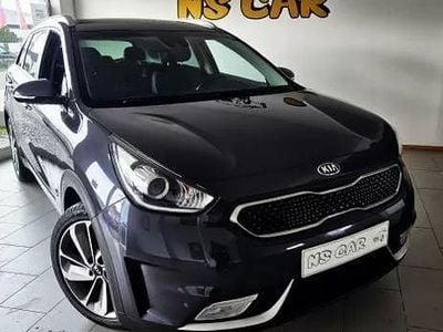 Usado Kia Niro 141 HP (103 kW) 2017 Cinzento SUV