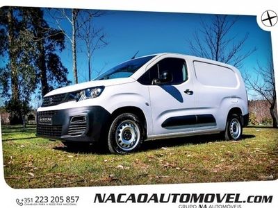 usado Peugeot Partner Longa 1.5 BlueHDi 100cv Start and Stop 6 velocidades Premium Plus 3 lugares 5 portas