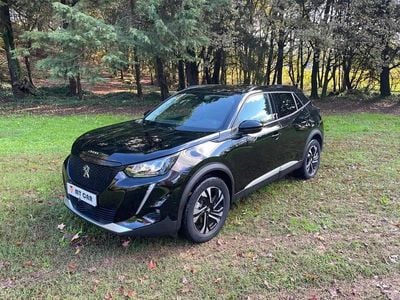 Preto Usado 2020 Peugeot e-2008 Allure SUV | € 17.250 (Preço justo)