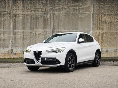 Branco Usado 2017 Alfa Romeo Stelvio Super SUV | € 26.990 (Caro)