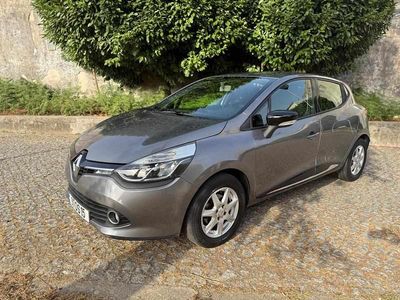 Usado Renault Clio IV 90 HP (66 kW) 2014 Cinza